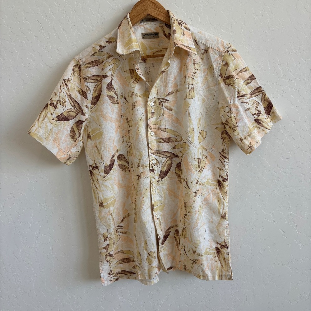 Natural Blue by Visitor Linen Blend Tropical  Button Down Shirt - Men’s Medium